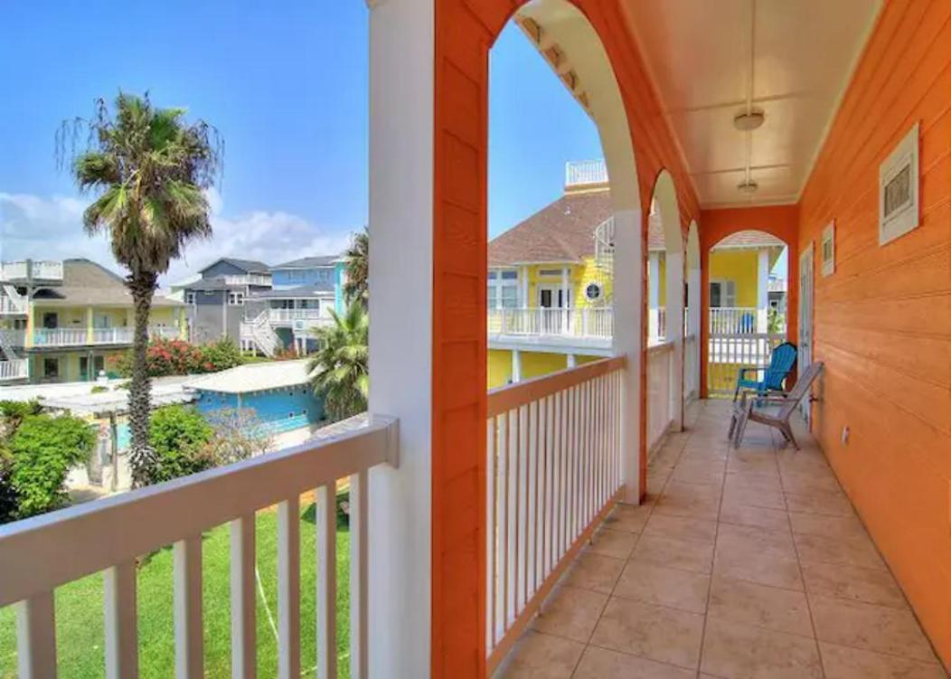 7 Bedroom Home Steps To The Beach With 4 Patios And Pool! Sleeps 20 Порт-Аранзас Экстерьер фото