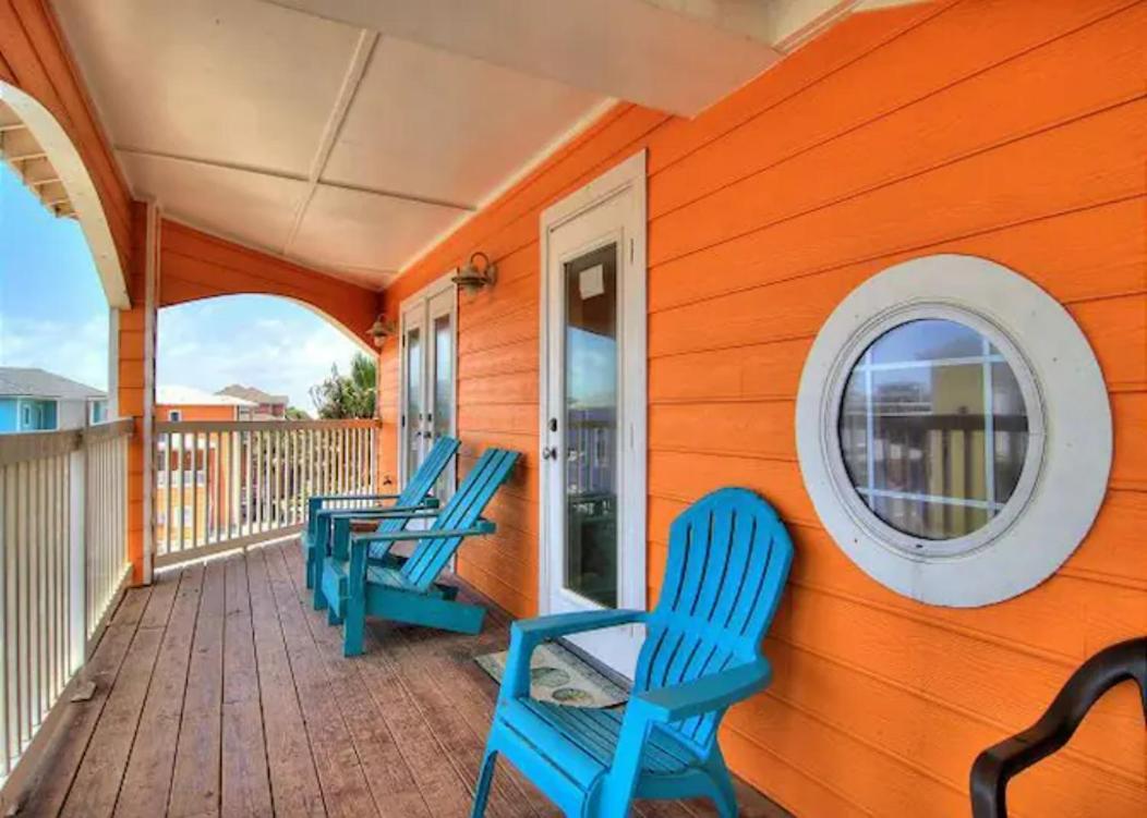 7 Bedroom Home Steps To The Beach With 4 Patios And Pool! Sleeps 20 Порт-Аранзас Экстерьер фото