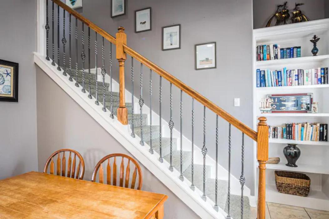 7 Bedroom Home Steps To The Beach With 4 Patios And Pool! Sleeps 20 Порт-Аранзас Экстерьер фото
