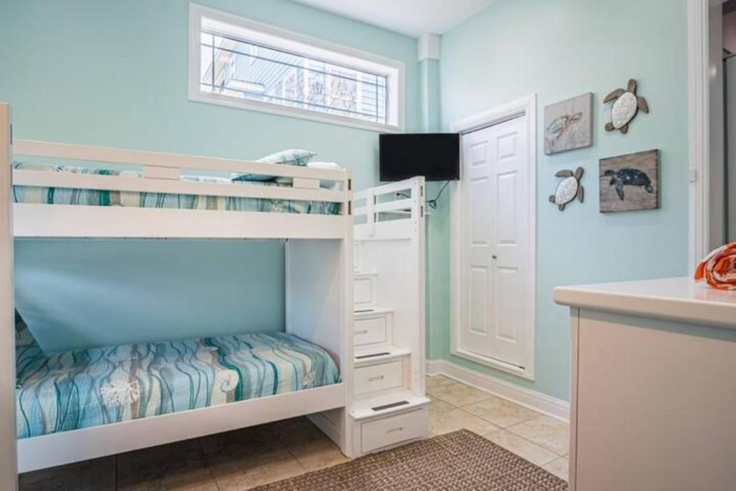7 Bedroom Home Steps To The Beach With 4 Patios And Pool! Sleeps 20 Порт-Аранзас Экстерьер фото