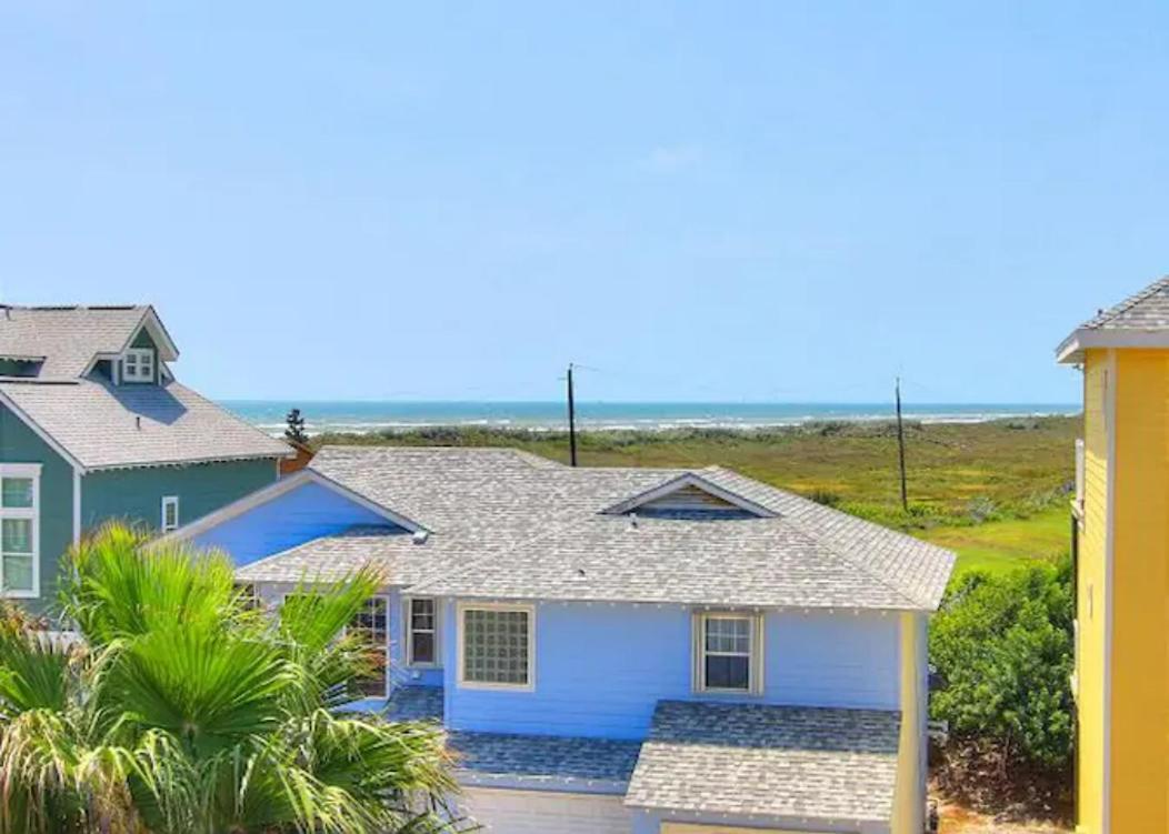 7 Bedroom Home Steps To The Beach With 4 Patios And Pool! Sleeps 20 Порт-Аранзас Экстерьер фото