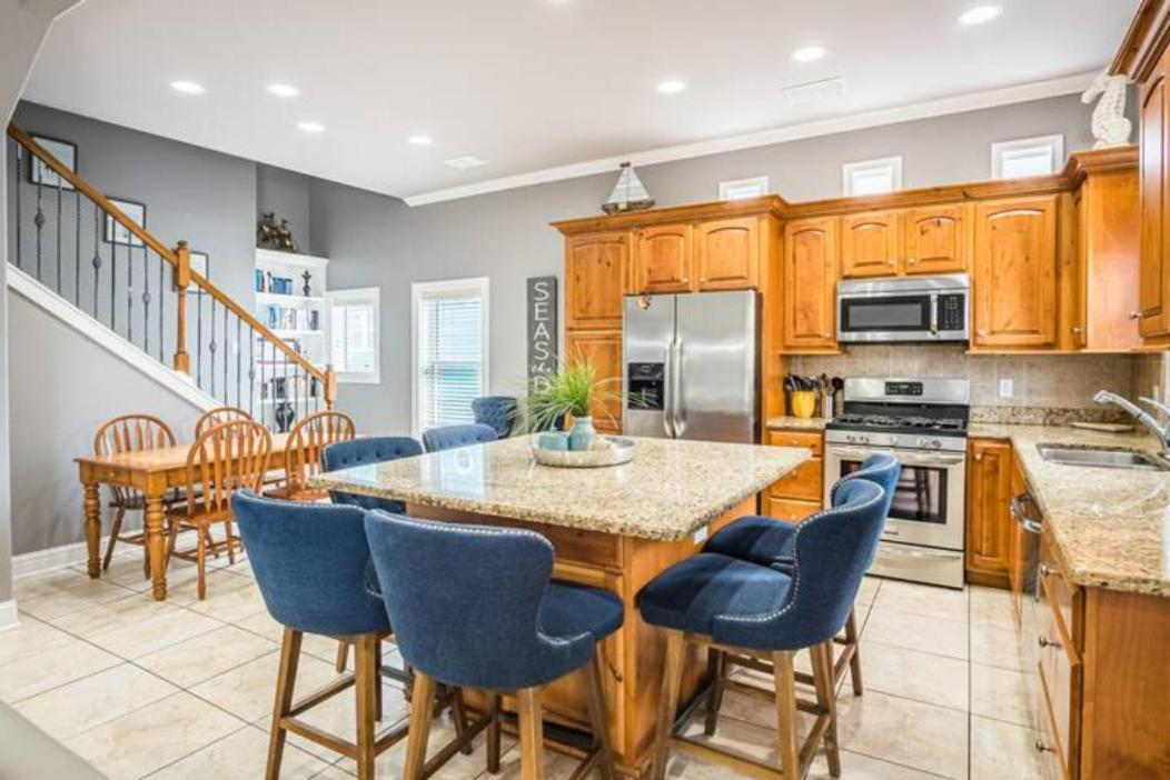 7 Bedroom Home Steps To The Beach With 4 Patios And Pool! Sleeps 20 Порт-Аранзас Экстерьер фото